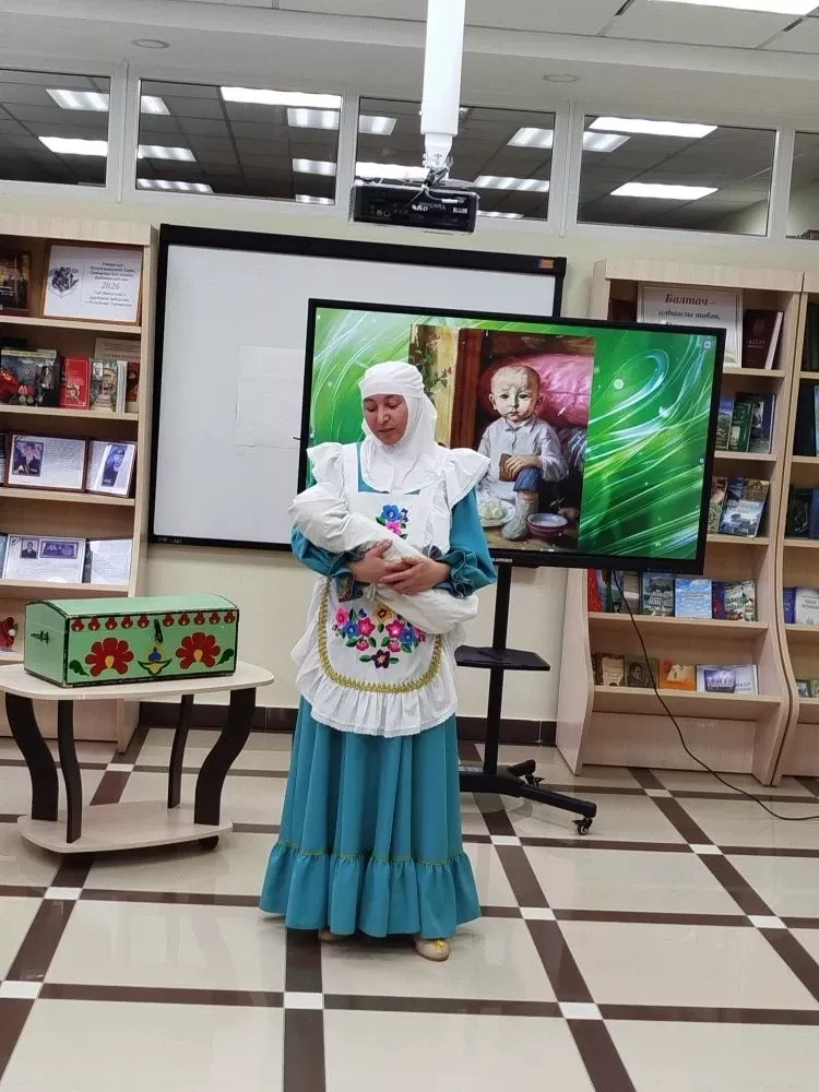 «Фикердәш» клубы вәкилләре «Язлар безгә Тукай белән килә» дип исемләнгән әдәби кунакханәдә булды