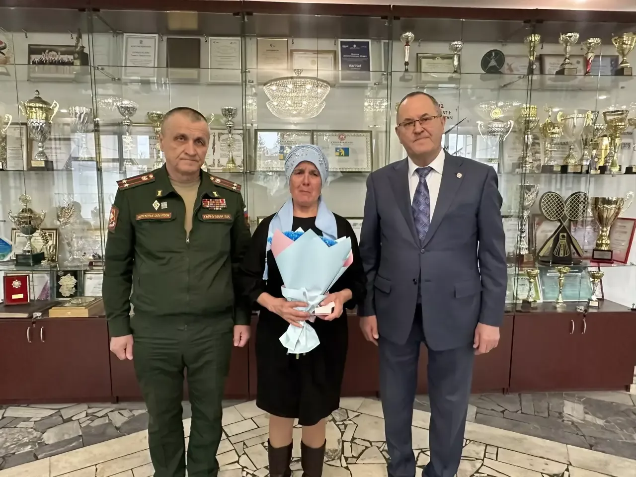 Балтач батырларының якыннарына орден-медальләр тапшырылды