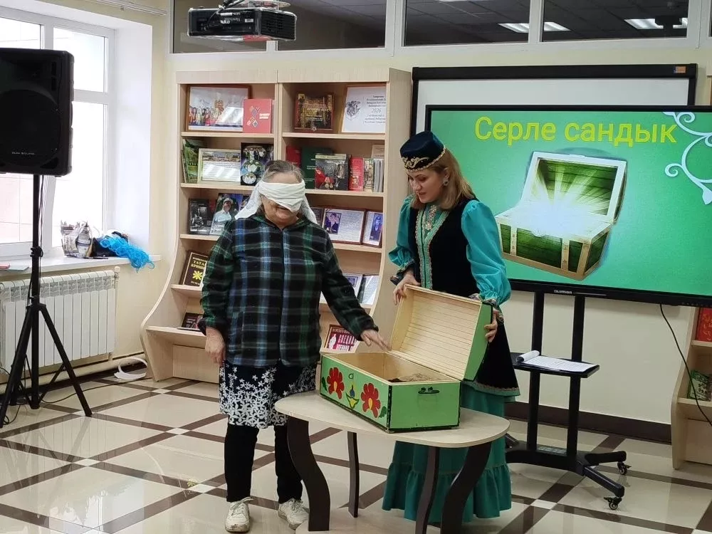 «Фикердәш» клубы вәкилләре «Язлар безгә Тукай белән килә» дип исемләнгән әдәби кунакханәдә булды