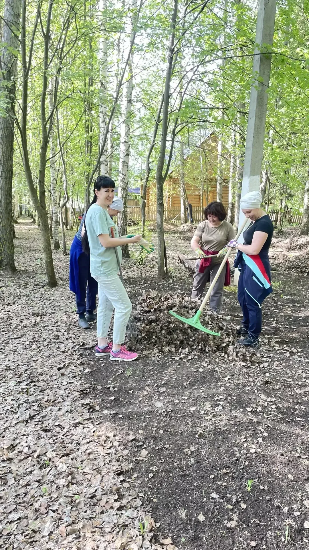Бүген «Сабантуй» ял паркында өмә уза