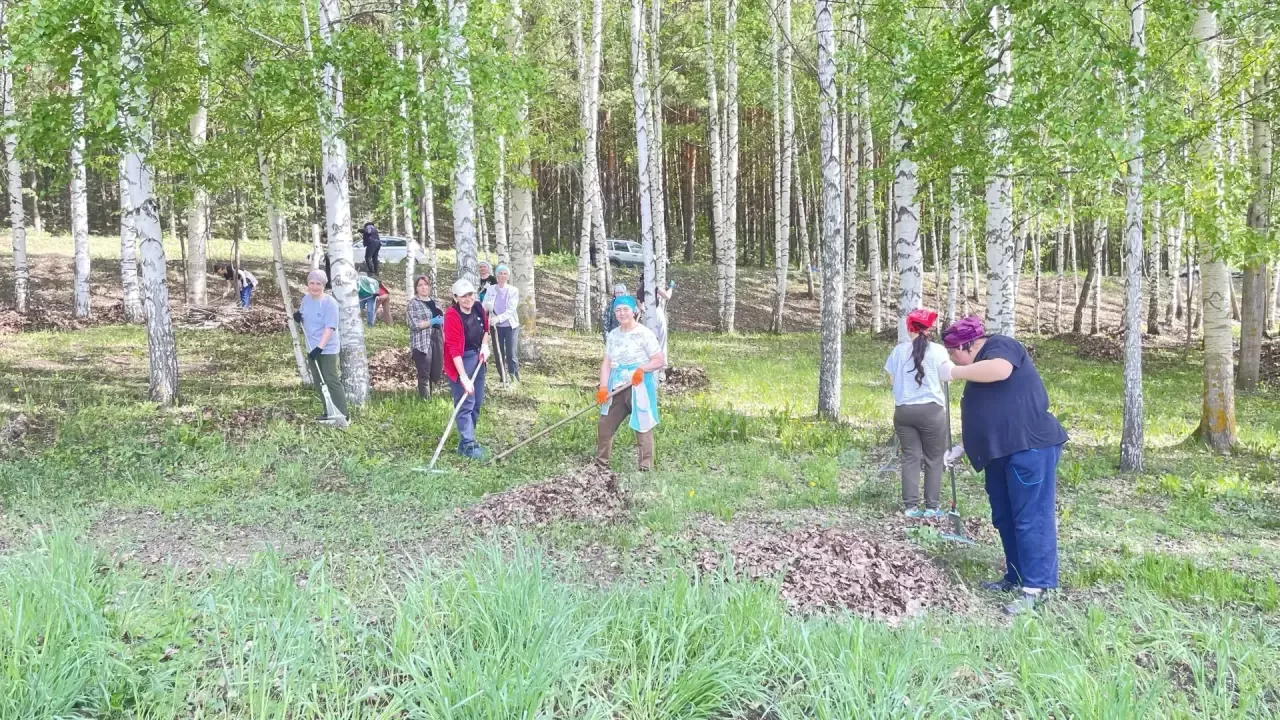 Бүген «Сабантуй» ял паркында өмә уза