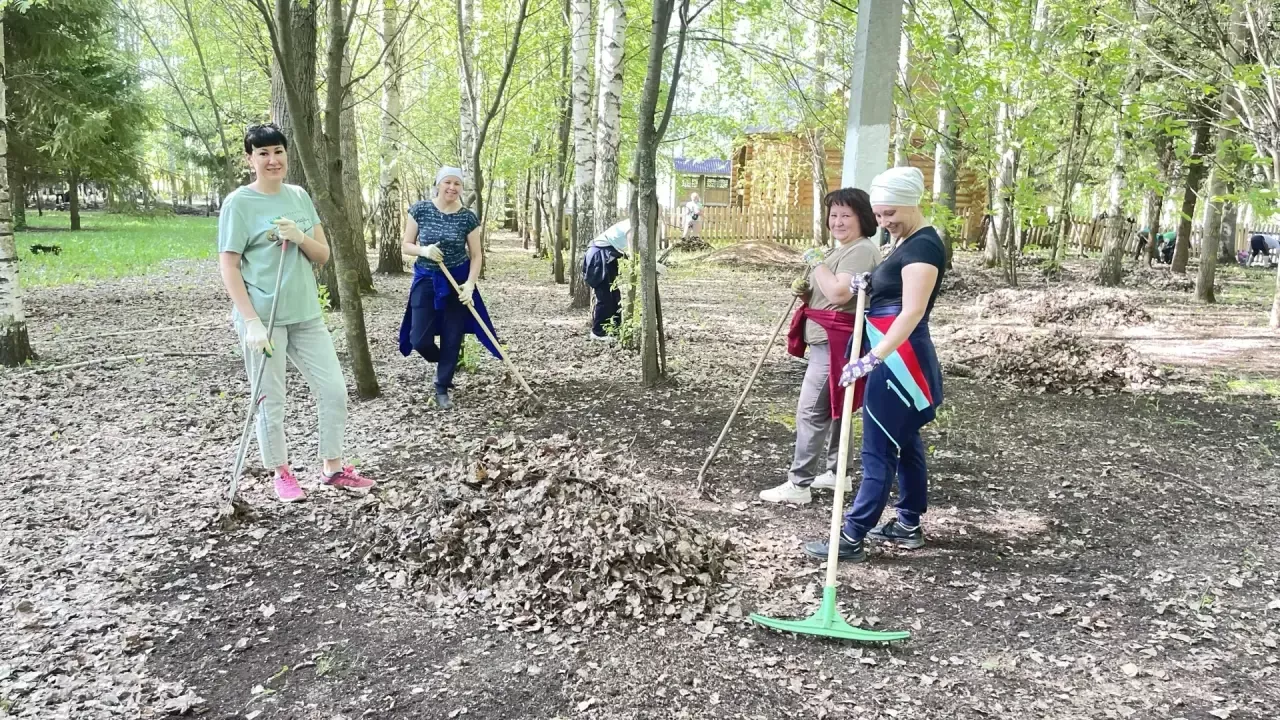 Бүген «Сабантуй» ял паркында өмә уза