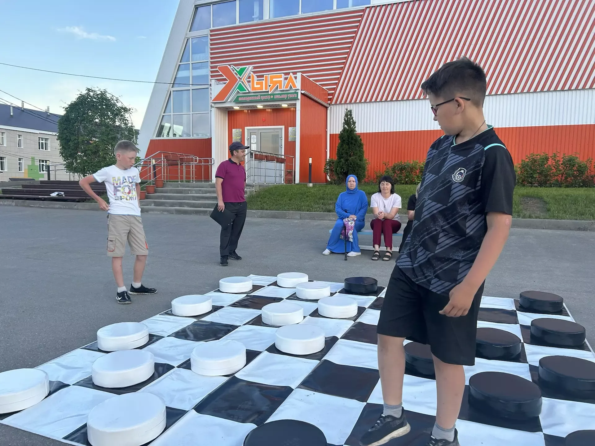 Балтачта «Гигант шашкалар» уены узды