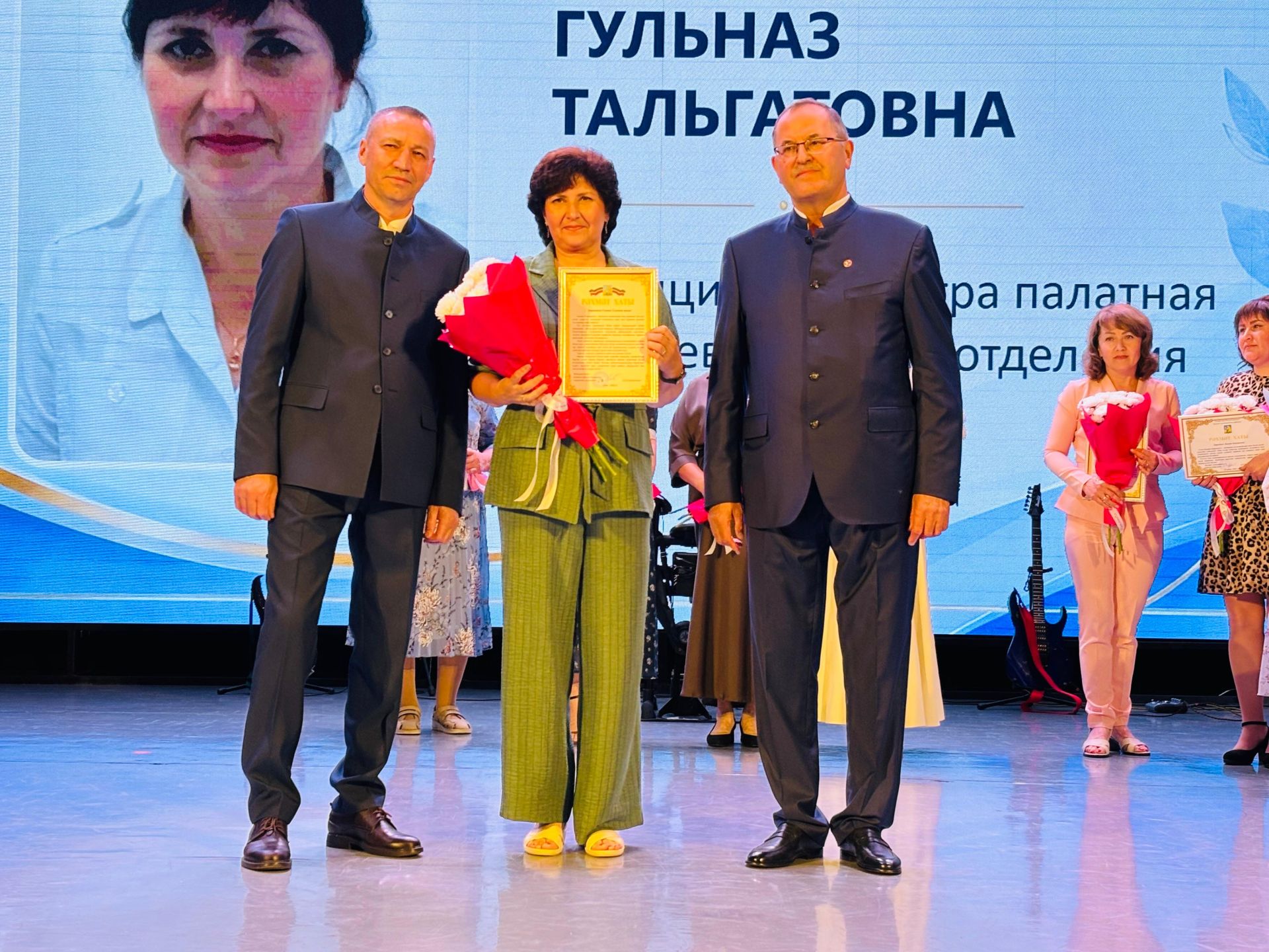 Бүген Балтач  мәдәният үзәгендә районның медицина хезмәткәрләре бәйрәм итте
