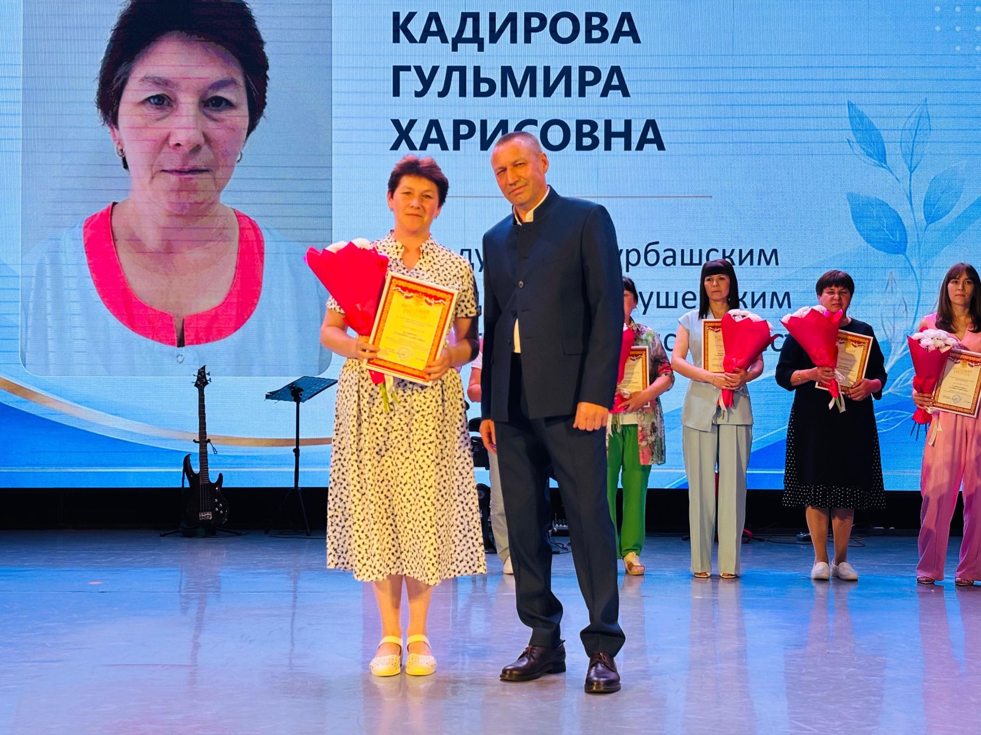 Бүген Балтач  мәдәният үзәгендә районның медицина хезмәткәрләре бәйрәм итте