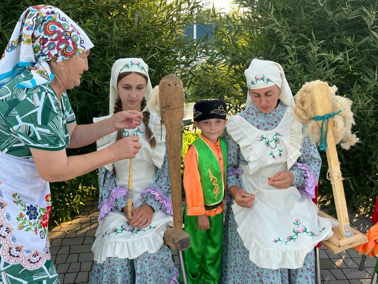 Балтач яшьләре онытыла барган һөнәрләргә яңа сулыш өрде