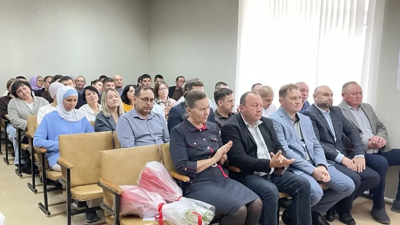 «Электрон Мактау тактасы»на кертелгән комбинат хезмәткәрләренә  лауреат таныклыклары тапшырылды