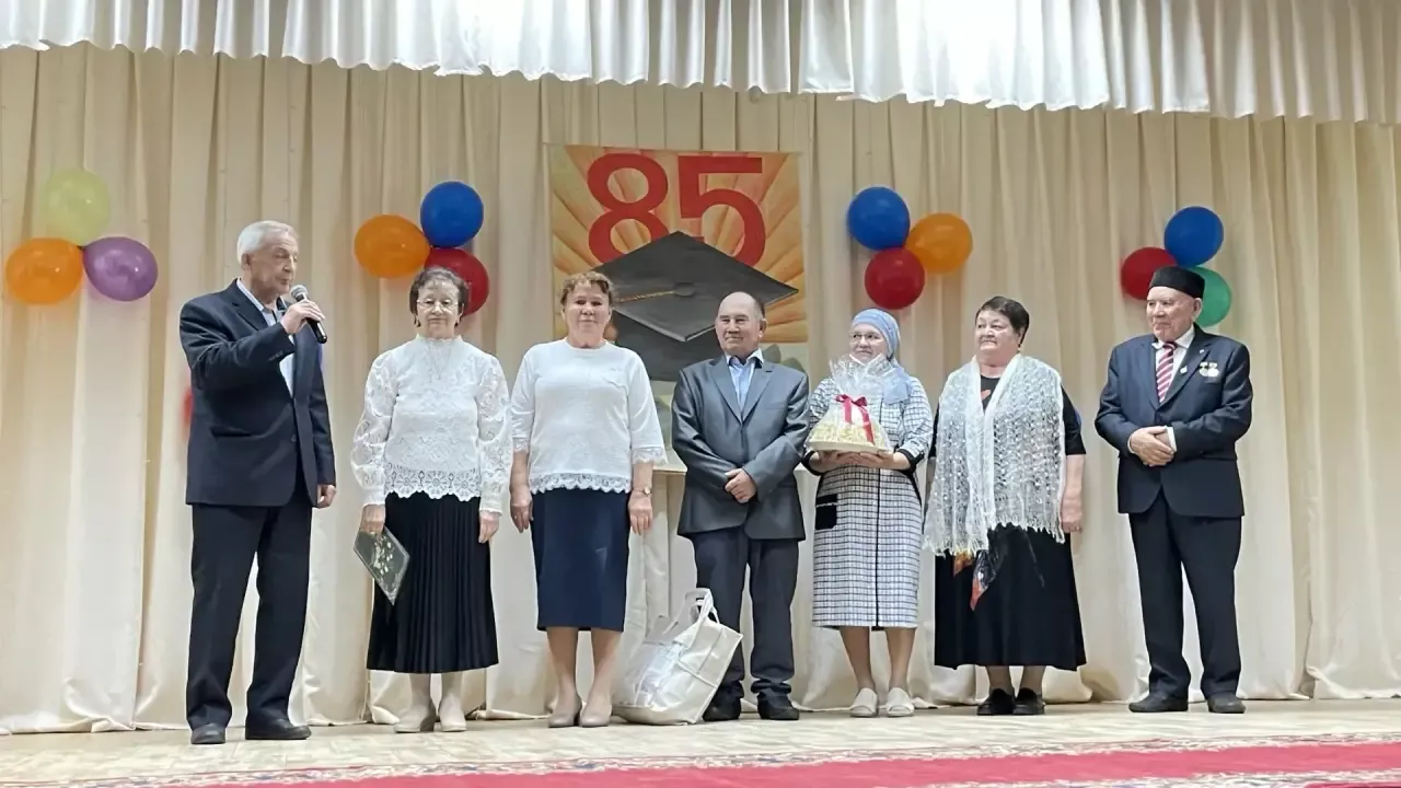 Рәфхәт Зариповка 85 яшь