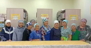 Борнак апалары егетләргә өй токмачлары кистеләр