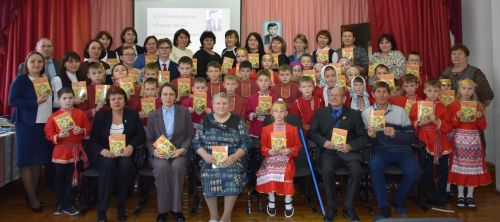 Николай Никифоров лыдӟисьёсыз доры «Гондыр эктон» книгаеныз берытскиз