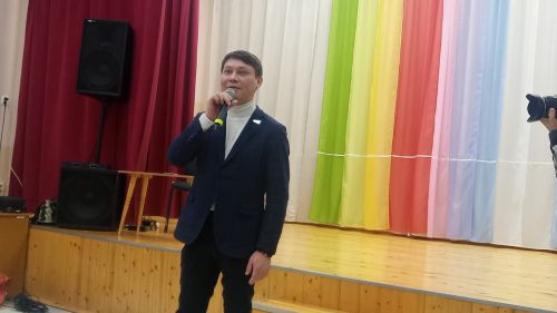 Балтач гимназиясенә Галиәскар Камал артистлары кунакка килде (+фото)
