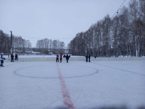 Карадуган бозында кем җиңү яулады? (+фоторепортаж)