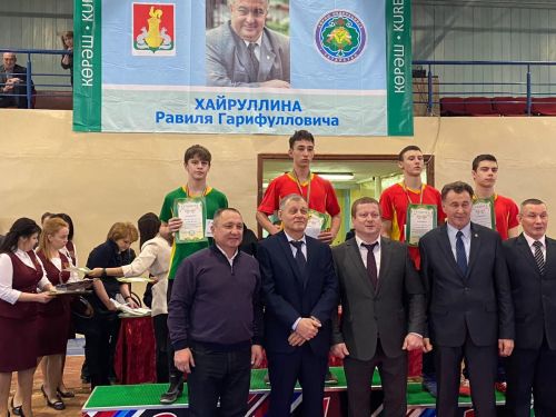 Балтачның яшь көрәшчеләре җиңү яулый (фото)
