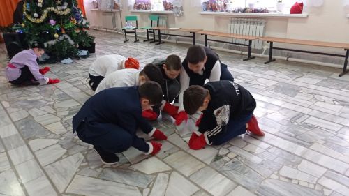 Куныр урта мәктәбендә Яңа ел бәйрәме ничек узган? (фото, видео)