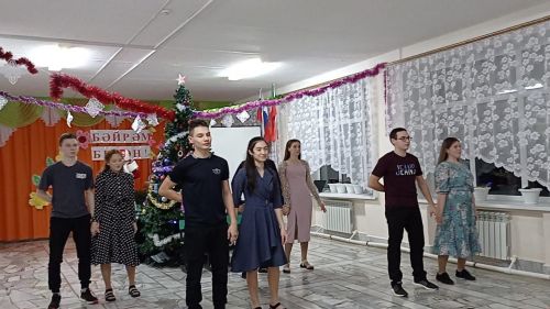 Куныр урта мәктәбендә Яңа ел бәйрәме ничек узган? (фото, видео)