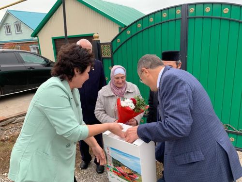 Район башлыгы һәм Дәүләт Советы депутаты кемнәрдә кунакта булды? (фото)