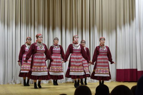 Ӟаны гуртысь лулчеберетъя юртын егитъёс люкаськизы (фото)