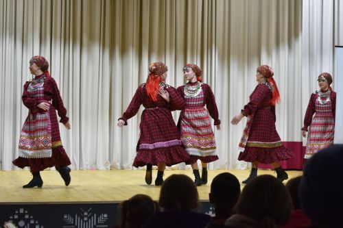 Ӟаны гуртысь лулчеберетъя юртын егитъёс люкаськизы (фото)