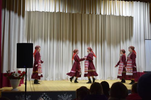 Ӟаны гуртысь лулчеберетъя юртын егитъёс люкаськизы (фото)