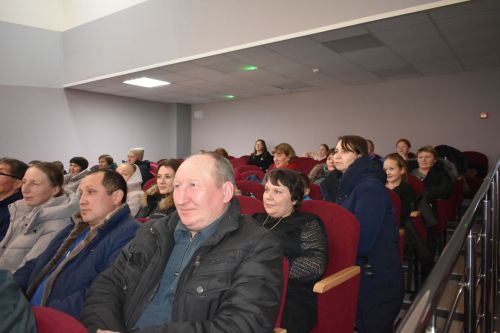 Ӟаны гуртысь лулчеберетъя юртын егитъёс люкаськизы (фото)