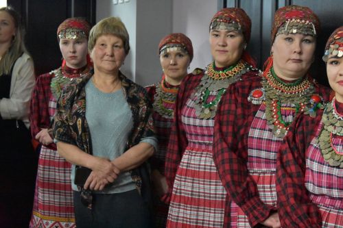 Ӟаны гуртысь лулчеберетъя юртын егитъёс люкаськизы (фото)