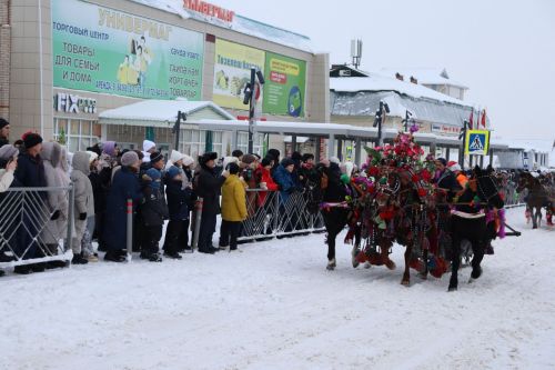 Балтачта атлар парады узды (+фото)