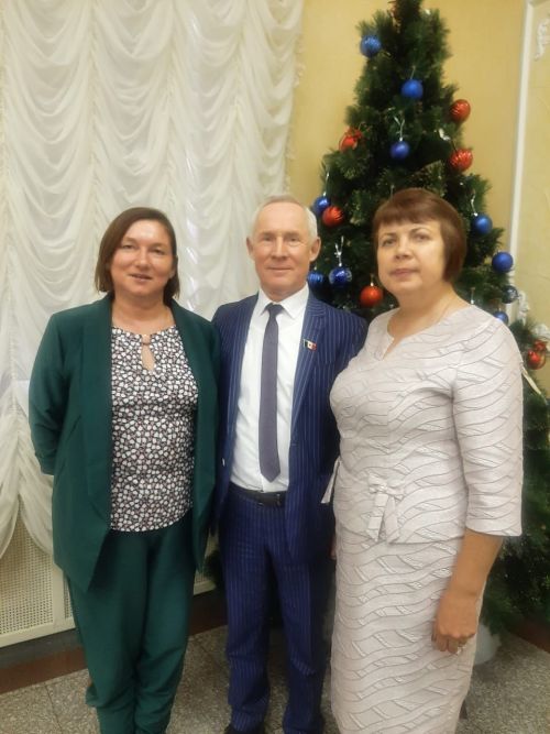 Йылпумъянъёс лэсьтӥзы, ужпумъёс пуктӥзы