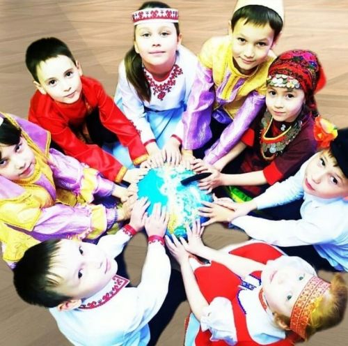 21-тӥ тулыспалэ быдэс дуннеын Анай кыллэсь нуналзэ пусъё