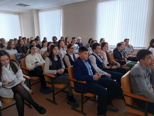 Балтач хастаханәсендә югары сыйныф укучылары нишләгән? (фото)