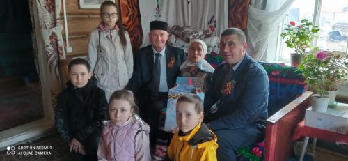 Балтачта авыл җирлекләрендә тыл ветераннарына бәйрәм күчтәнәчләре өләштеләр (фото)