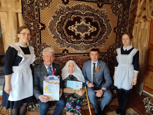 Балтачта авыл җирлекләрендә тыл ветераннарына бәйрәм күчтәнәчләре өләштеләр (фото)
