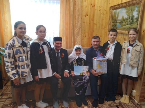 Балтачта авыл җирлекләрендә тыл ветераннарына бәйрәм күчтәнәчләре өләштеләр (фото)