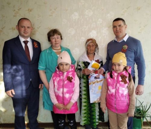 Балтачта авыл җирлекләрендә тыл ветераннарына бәйрәм күчтәнәчләре өләштеләр (фото)