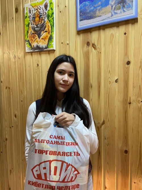 Балтачта Закировлар чын күңелдән бүләк өләште (фото)