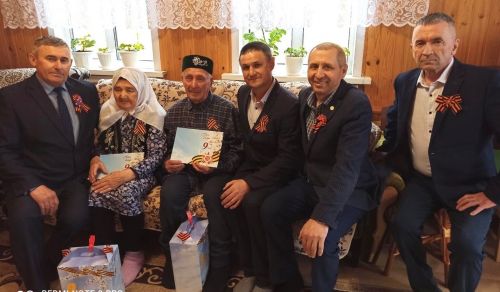 Балтачта авыл җирлекләрендә тыл ветераннарына бәйрәм күчтәнәчләре өләштеләр (фото)