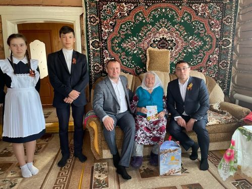 Балтачта авыл җирлекләрендә тыл ветераннарына бәйрәм күчтәнәчләре өләштеләр (фото)