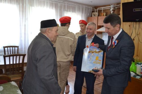 Балтачта авыл җирлекләрендә тыл ветераннарына бәйрәм күчтәнәчләре өләштеләр (фото)