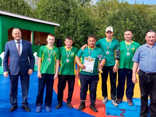 «Кызыл юл»ның көрәш бәйгесе кояш кыздыруыннан да кызуырак булган (+фоторепортаж)