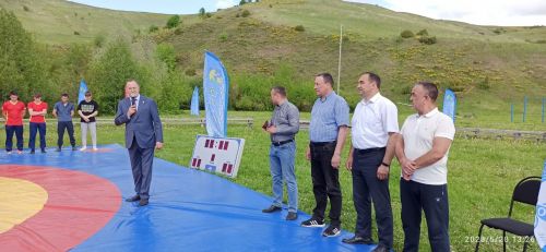 «Кызыл юл»ның көрәш бәйгесе кояш кыздыруыннан да кызуырак булган (+фоторепортаж)