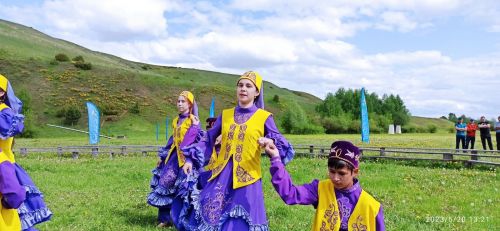«Кызыл юл»ның көрәш бәйгесе кояш кыздыруыннан да кызуырак булган (+фоторепортаж)