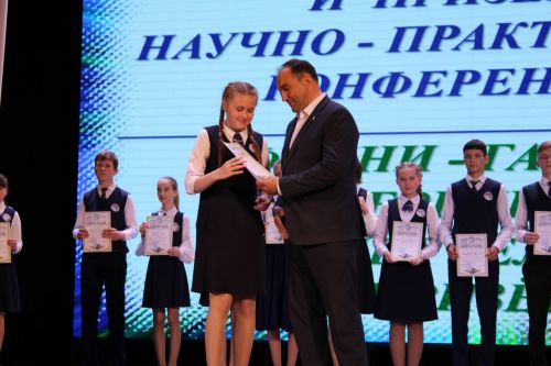 Балтач гимназиясенең хисап кичәсеннән фоторепортаж