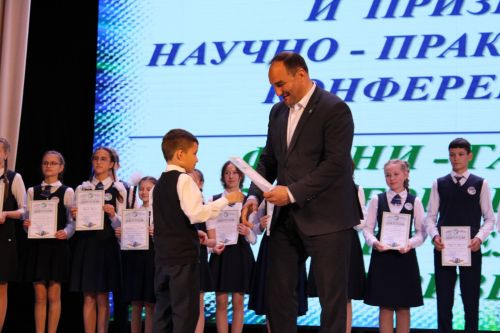 Балтач гимназиясенең хисап кичәсеннән фоторепортаж
