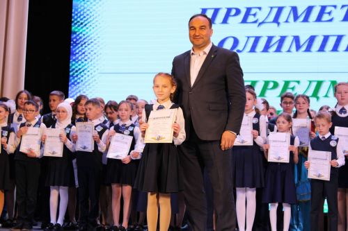 Балтач гимназиясенең хисап кичәсеннән фоторепортаж