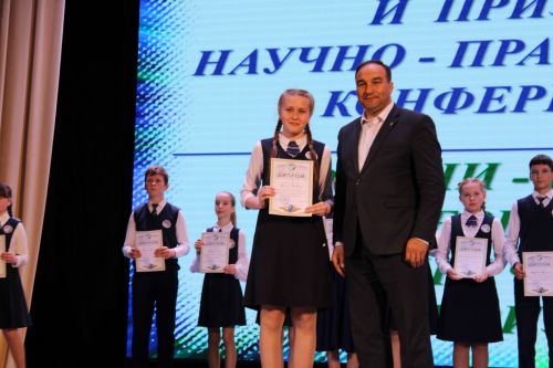 Балтач гимназиясенең хисап кичәсеннән фоторепортаж
