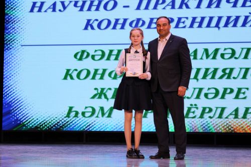 Балтач гимназиясенең хисап кичәсеннән фоторепортаж