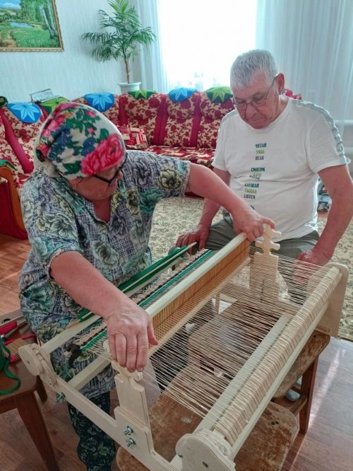 Чутайга палас сугарга өйрәнер өчен Теләчедән үк киләләр (фото)