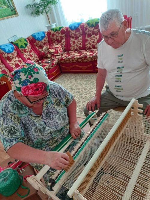 Чутайга палас сугарга өйрәнер өчен Теләчедән үк киләләр (фото)