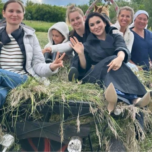 Илсөя Бәдретдинованың соңгы клибында төшкән райондашыбыз төркемгә ничек эләгүен сөйләде  (видео)