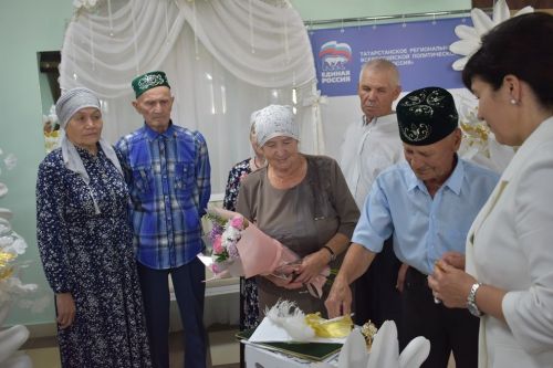 Балтачта 50 ел бергә матур тормыш корган 50 парны хөрмәтлиләр (бик күп фото)