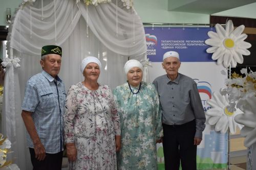 Балтачта 50 ел бергә матур тормыш корган 50 парны хөрмәтлиләр (бик күп фото)